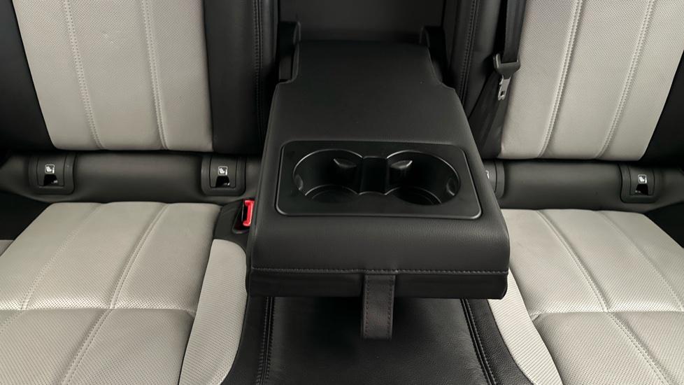 Rear Armrest/ Cup Holder