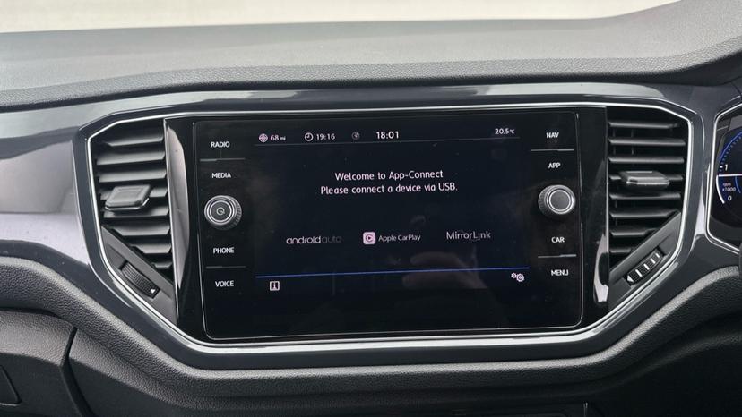 Apple Car Play & Android Auto