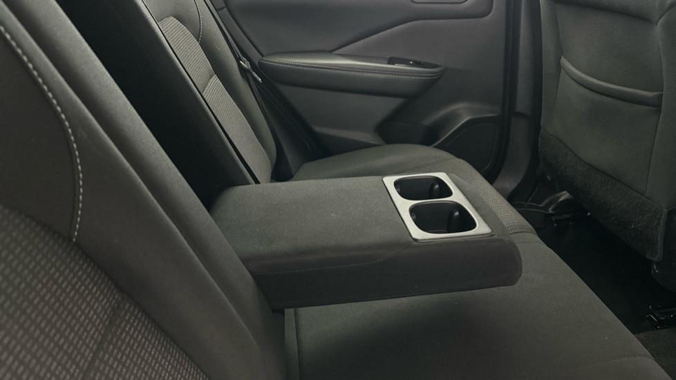 Rear Armrest/ Cup Holder