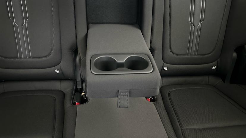 Rear Armrest/ Cup Holder