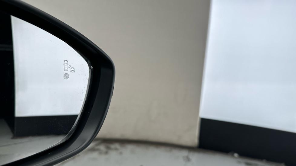 Blind Spot Monitoring System 