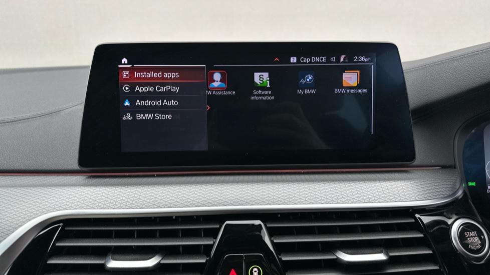 Apple Car Play & Android Auto