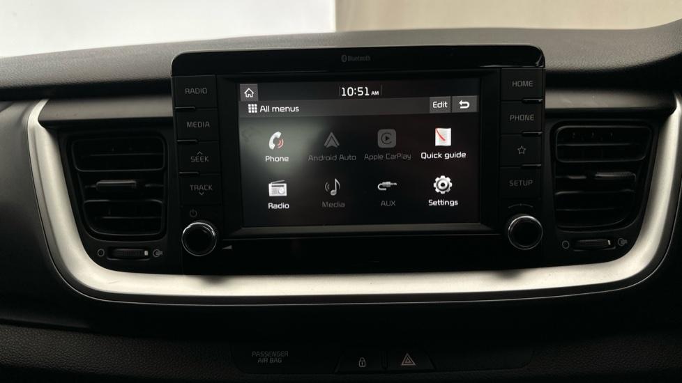 Apple Car Play & Android Auto