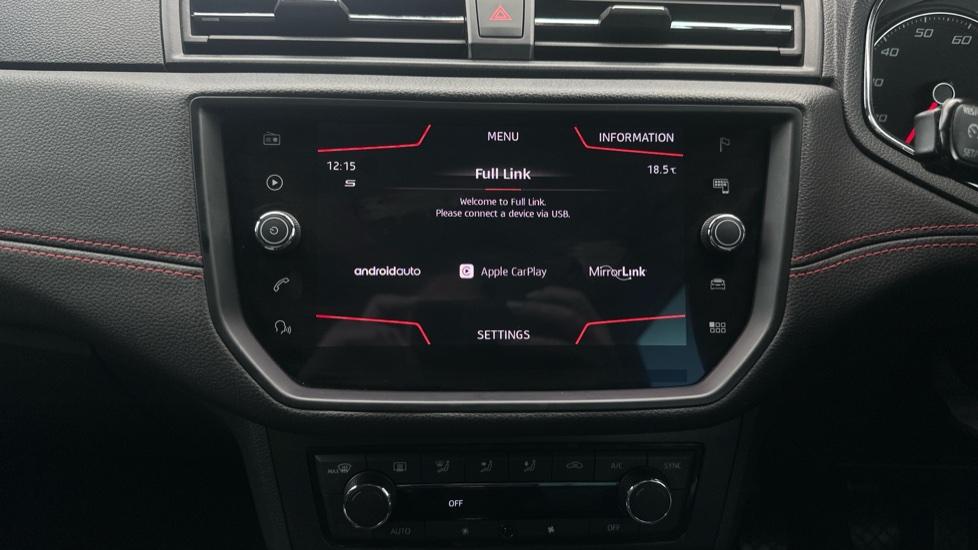 Apple Car Play & Android Auto