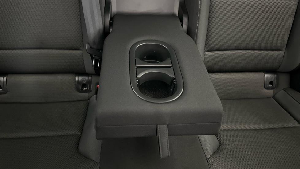 Rear Armrest/ Cup Holder