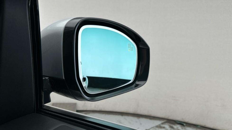 Blind Spot Monitoring System 