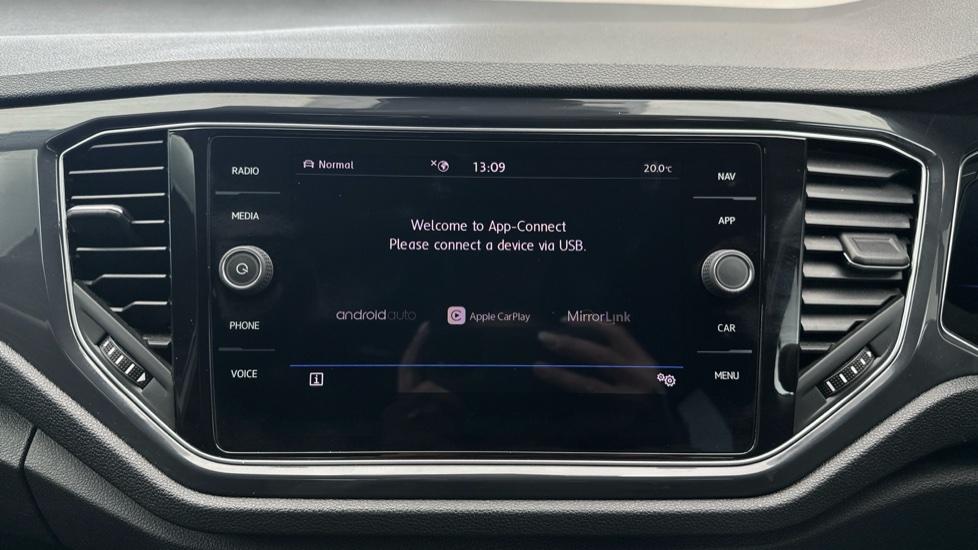 Apple Car Play & Android Auto