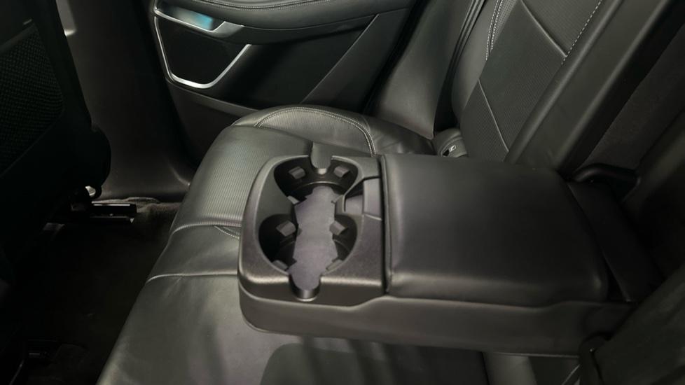 Rear Armrest/ Cup Holder