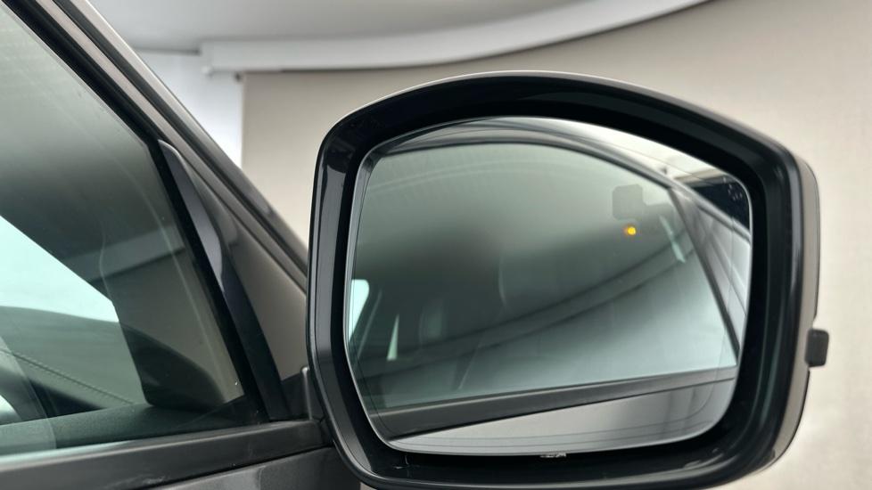 Blind Spot Monitoring System 