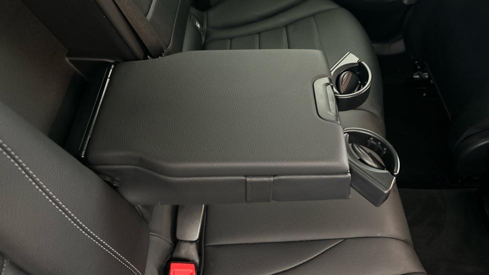 Rear Armrest/ Cup Holder