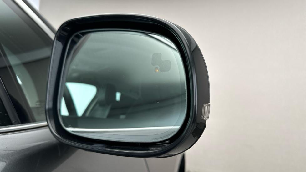 Blind Spot Monitoring System 