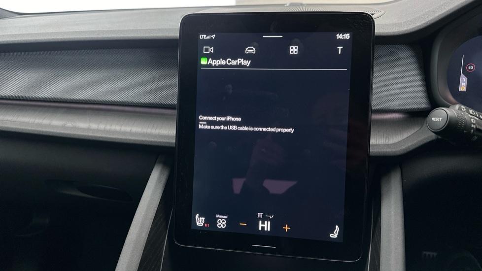 Apple Car Play & Android Auto