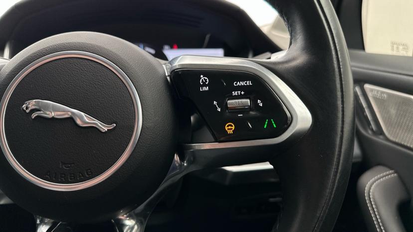 Heated Steering Wheel /Lane Assist 