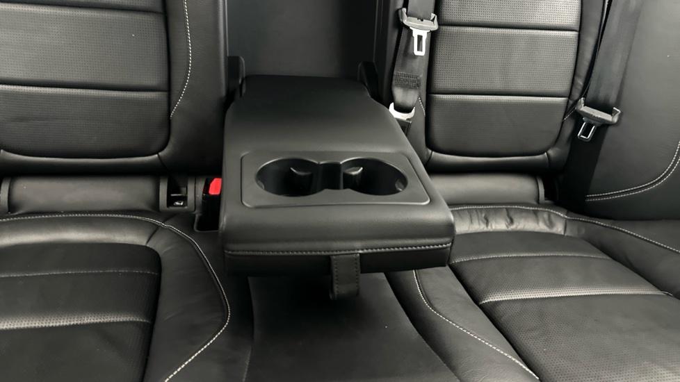 Rear Armrest/ Cup Holder