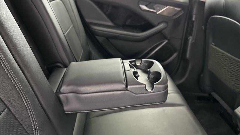 Rear Armrest/ Cup Holder