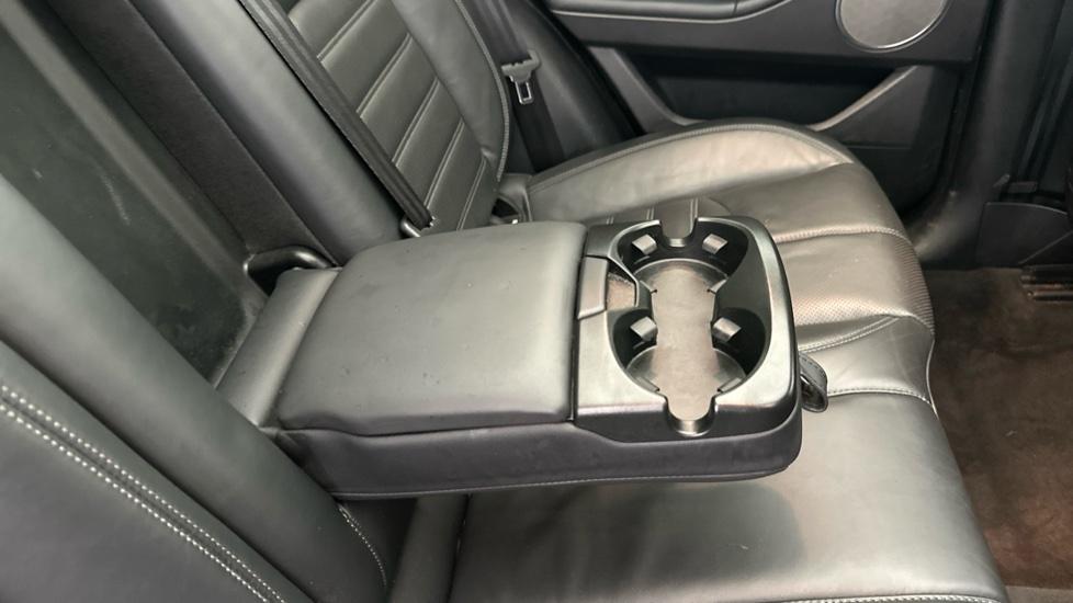 Rear Armrest/ Cup Holder