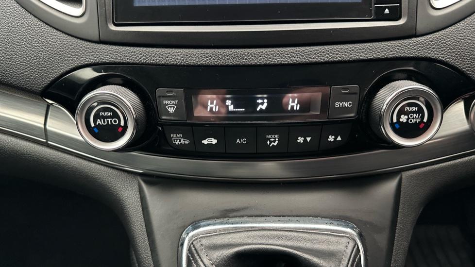 Dual Climate Control / Air Conditioning 