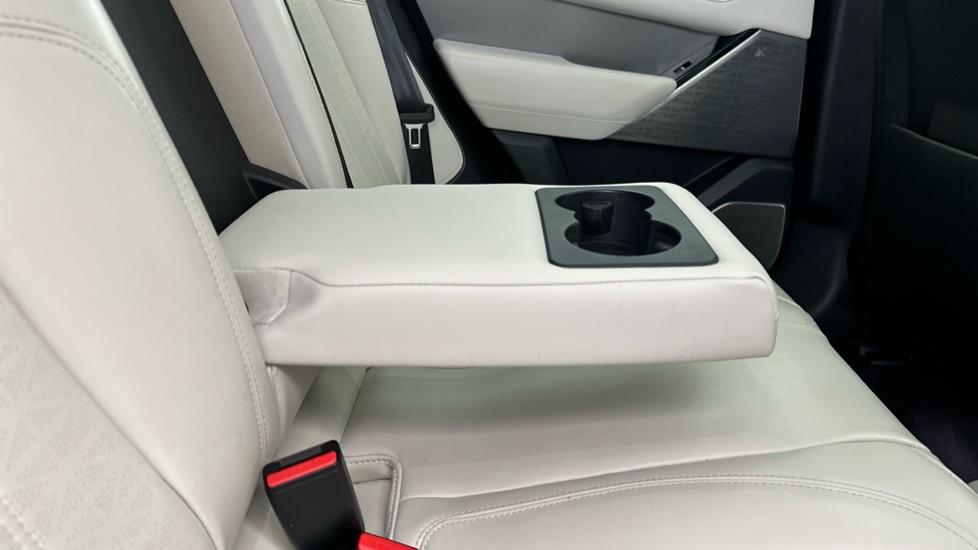 Rear Armrest/ Cup Holder