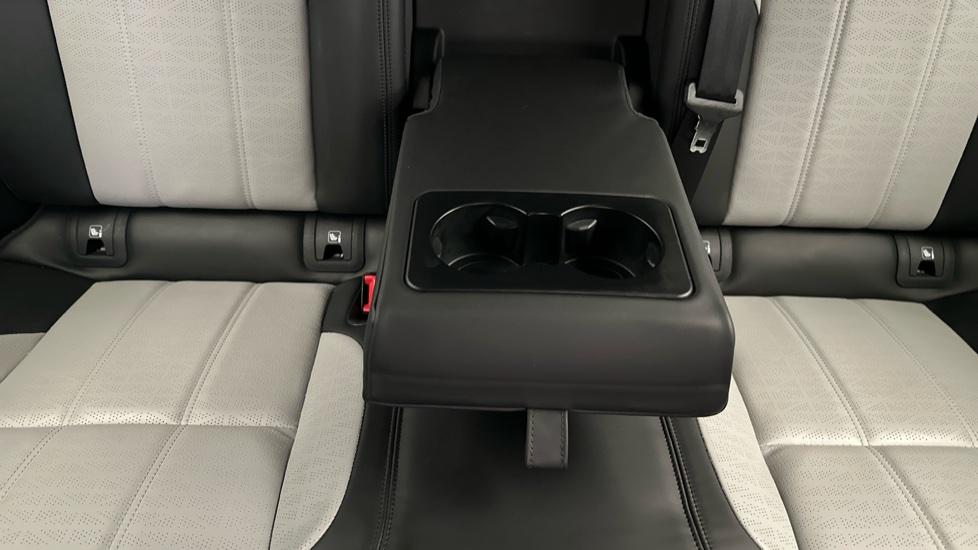 Rear Armrest/ Cup Holder