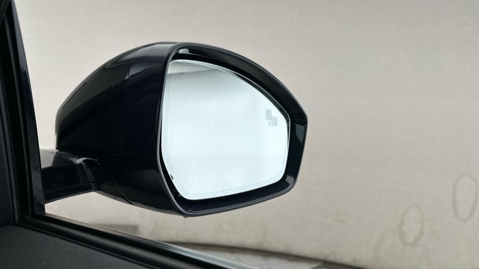 Blind Spot Monitoring System 