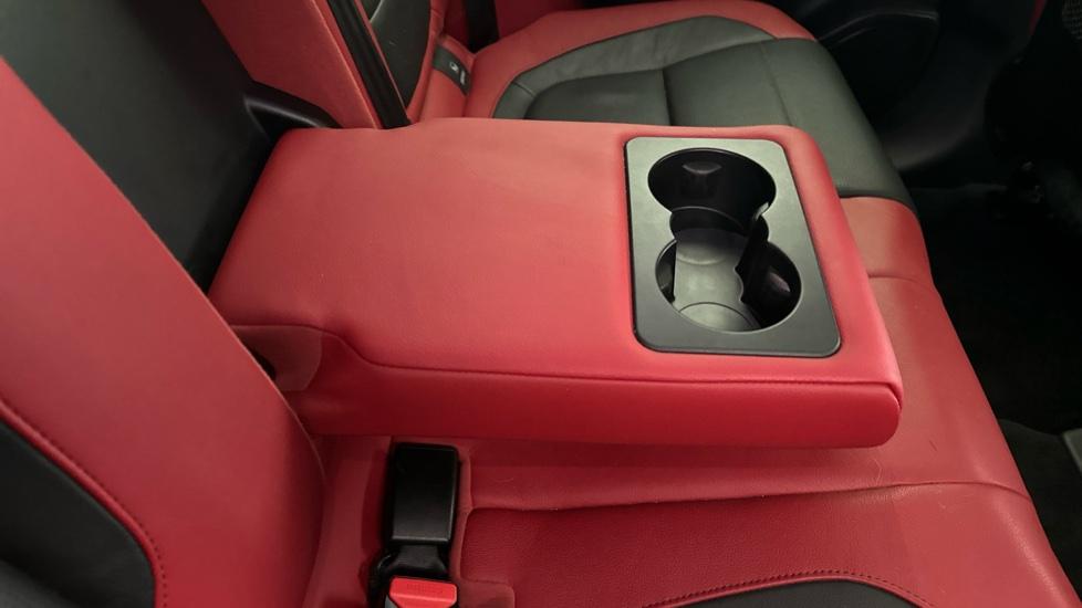 Rear Armrest/ Cup Holder