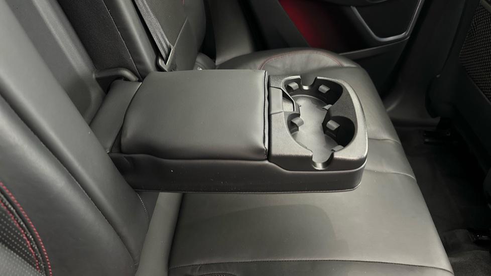 Rear Armrest/ Cup Holder