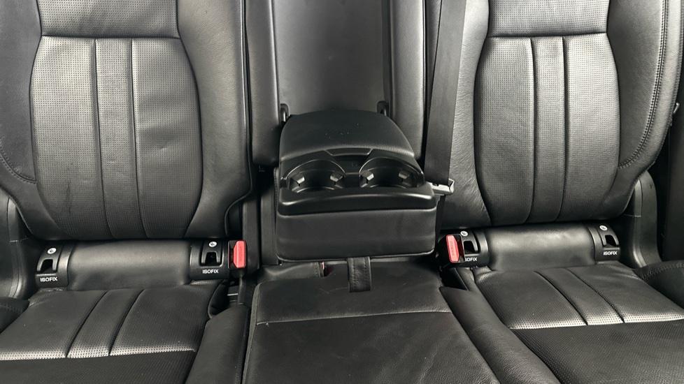 Rear Armrest/ Cup Holder