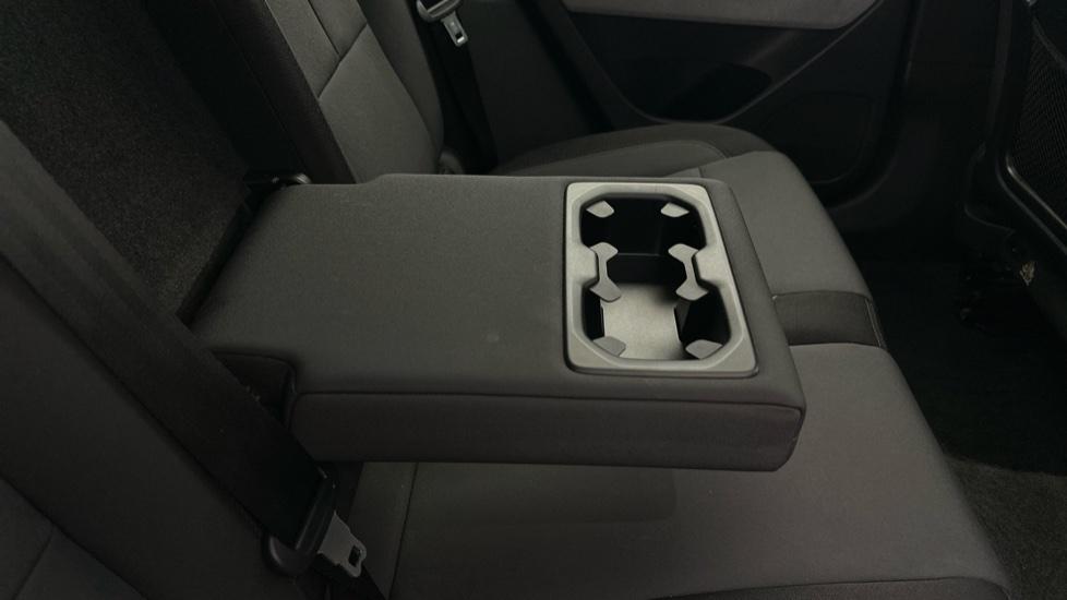 Rear Armrest/ Cup Holder