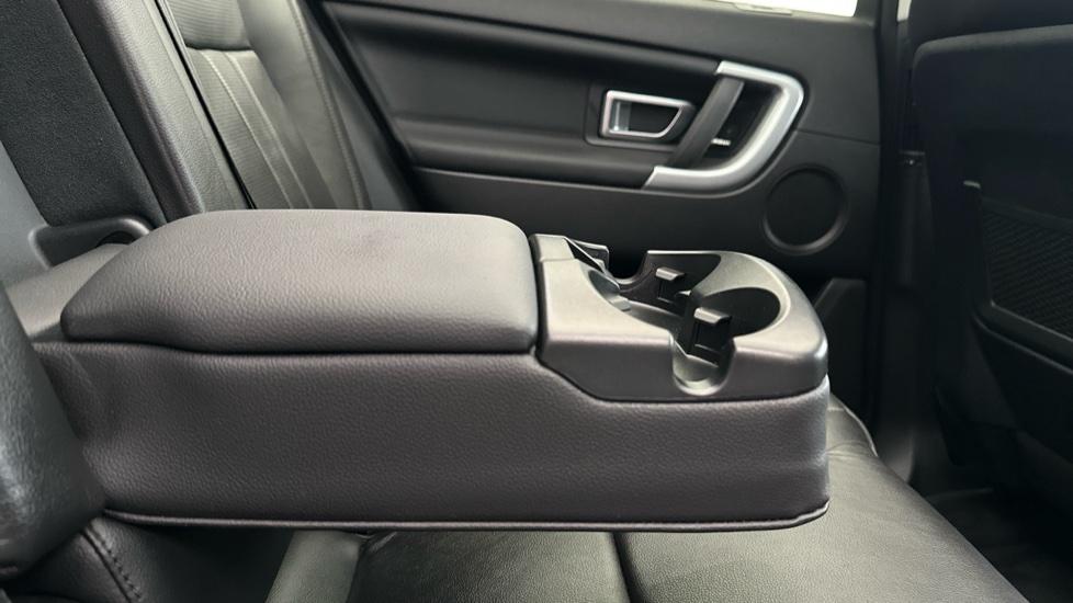 Rear Armrest/ Cup Holder