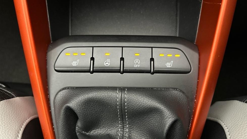 Heated Seats  / Heated Steering Wheel  / Auto Stop/Start 