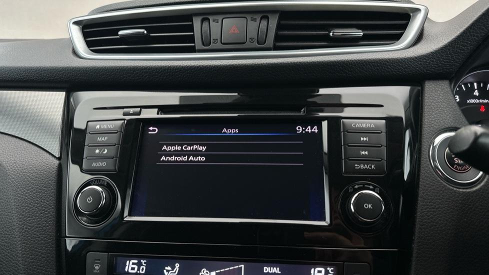 Apple Car Play & Android Auto