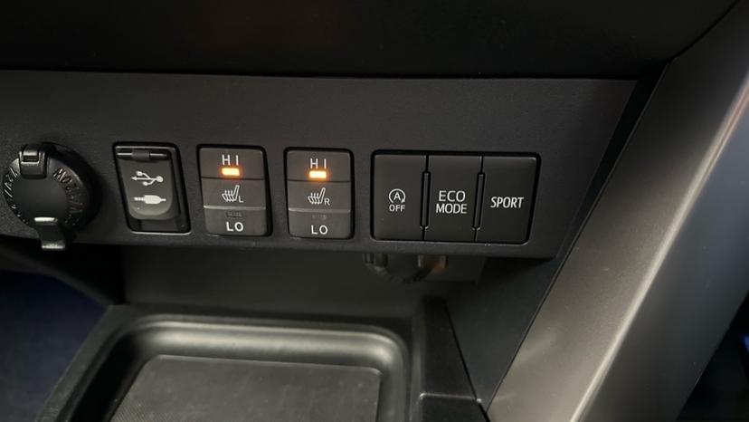 Heated Seats / Auto Stop/Start 