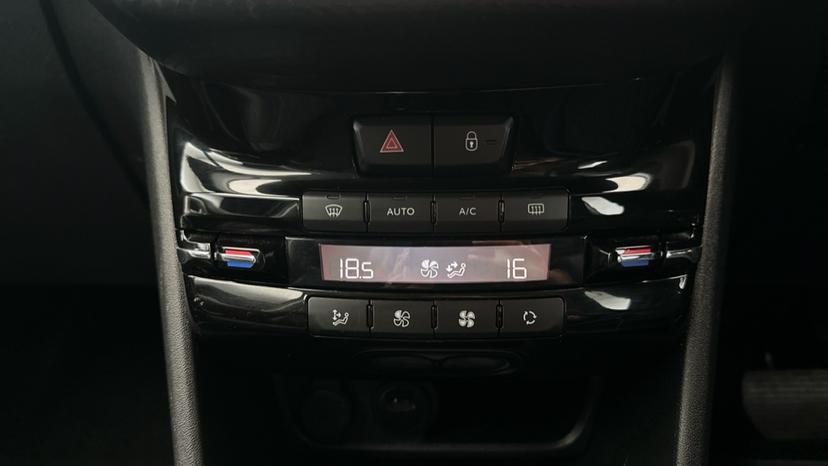 Air Conditioning /Dual Climate Control 