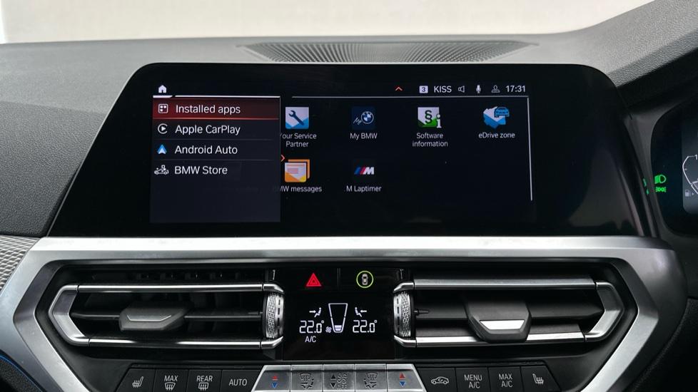 Apple Car Play & Android Auto