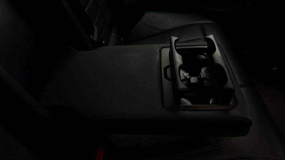 Rear Armrest/ Cup Holder