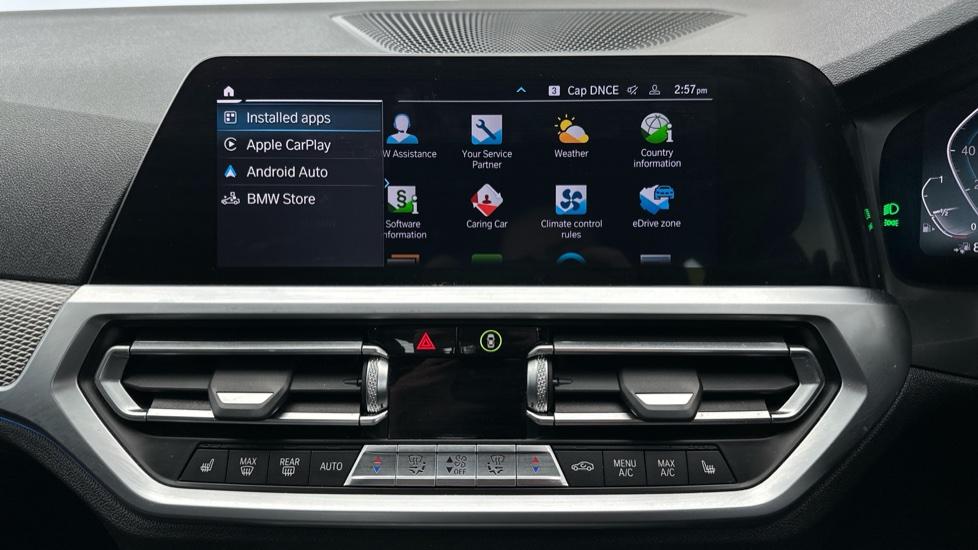 Apple Car Play & Android Auto