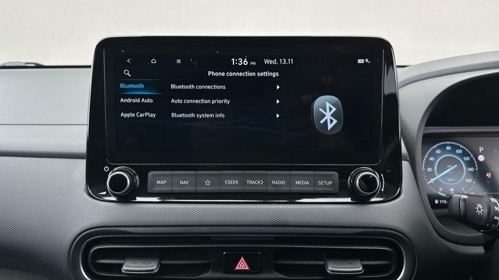 Apple CarPlay / Android Auto / Bluetooth 