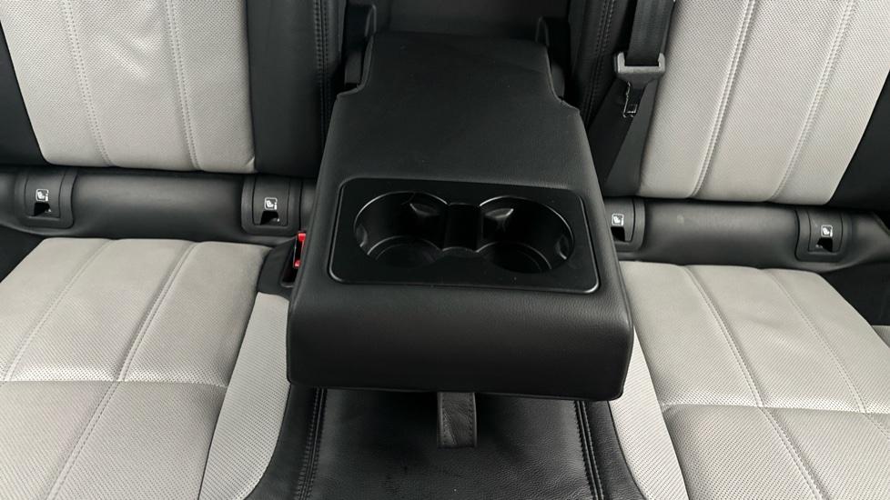 Rear Armrest/ Cup Holder