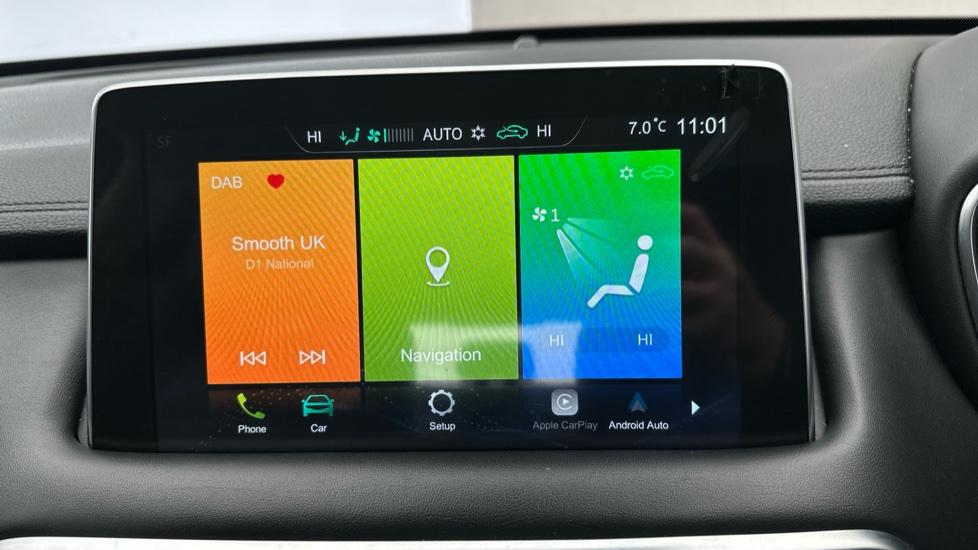 Apple Car Play & Android Auto