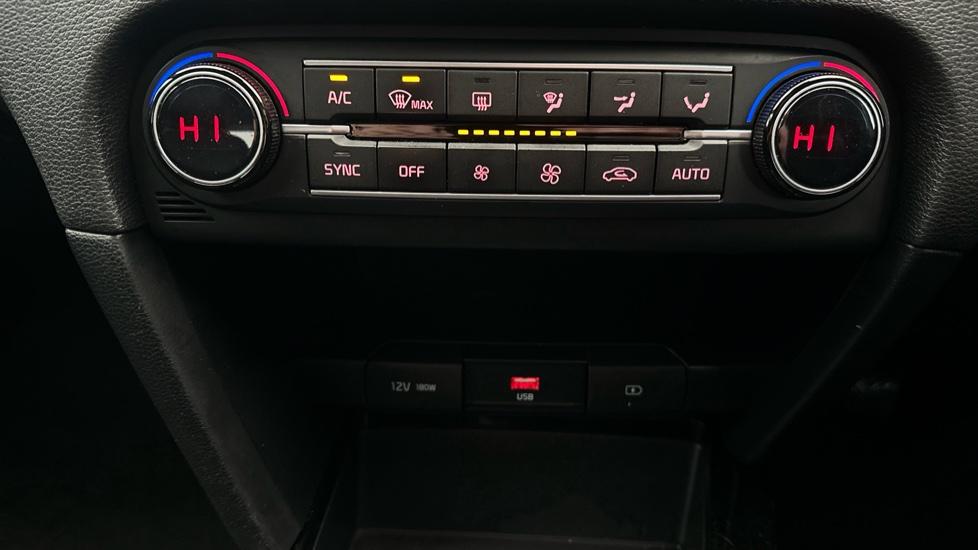 Air Conditioning /Dual Climate Control 