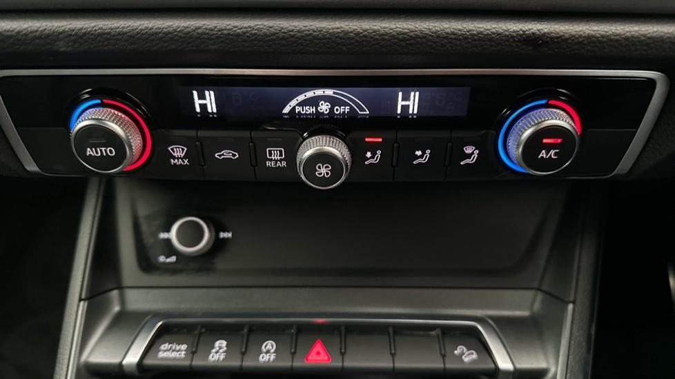 Air Conditioning /Dual Climate Control 