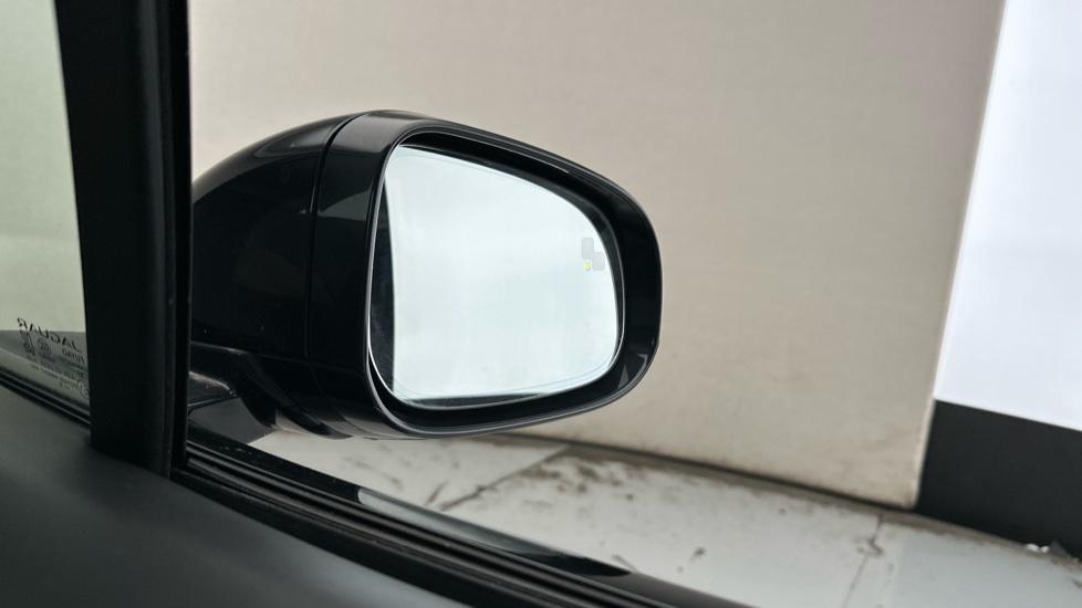 Blind Spot Monitoring System 