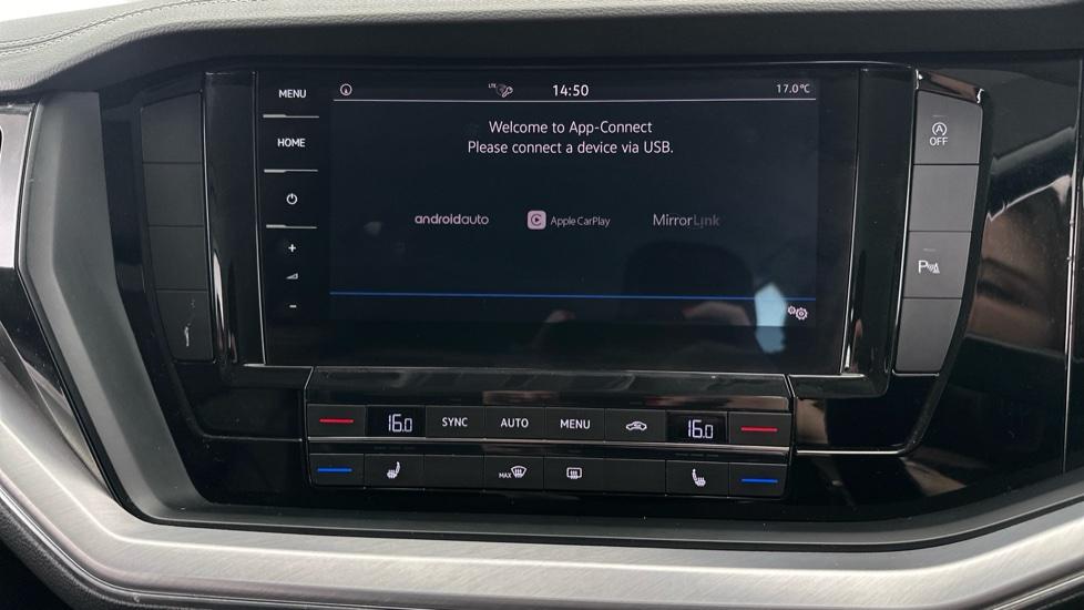 Apple Car Play & Android Auto