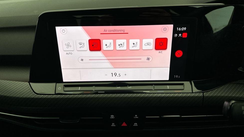 Air Conditioning /Dual Climate Control 