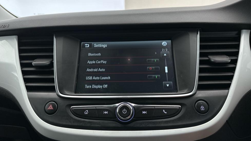 Apple Car Play & Android Auto