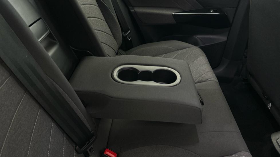 Rear Armrest/ Cup Holder