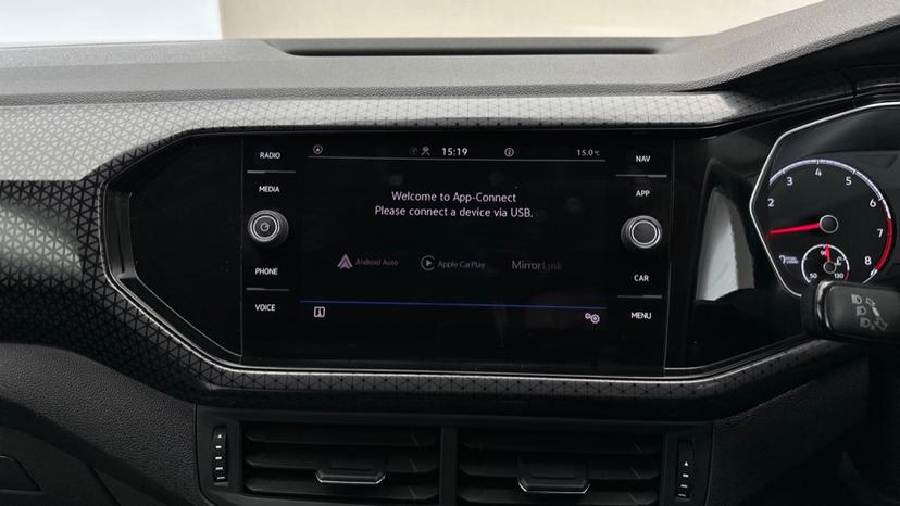 Apple CarPlay/Android auto 