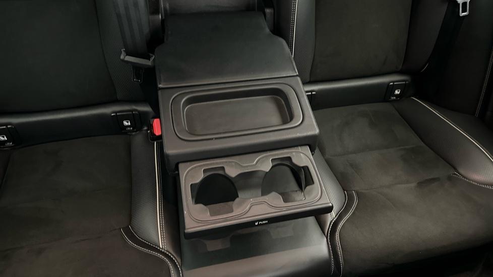 Rear Armrest/ Cup Holder