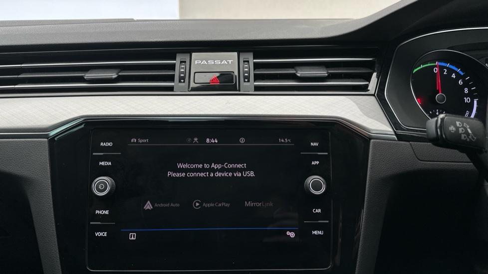 Apple Car Play & Android Auto