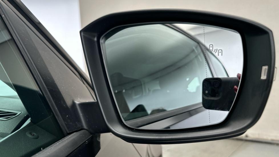  Blind Spot Monitoring System 